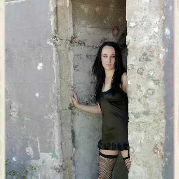 Heather Brown - Part 2 Our 2nd shoot together worked perfectly. Heather wanted to shoot at the